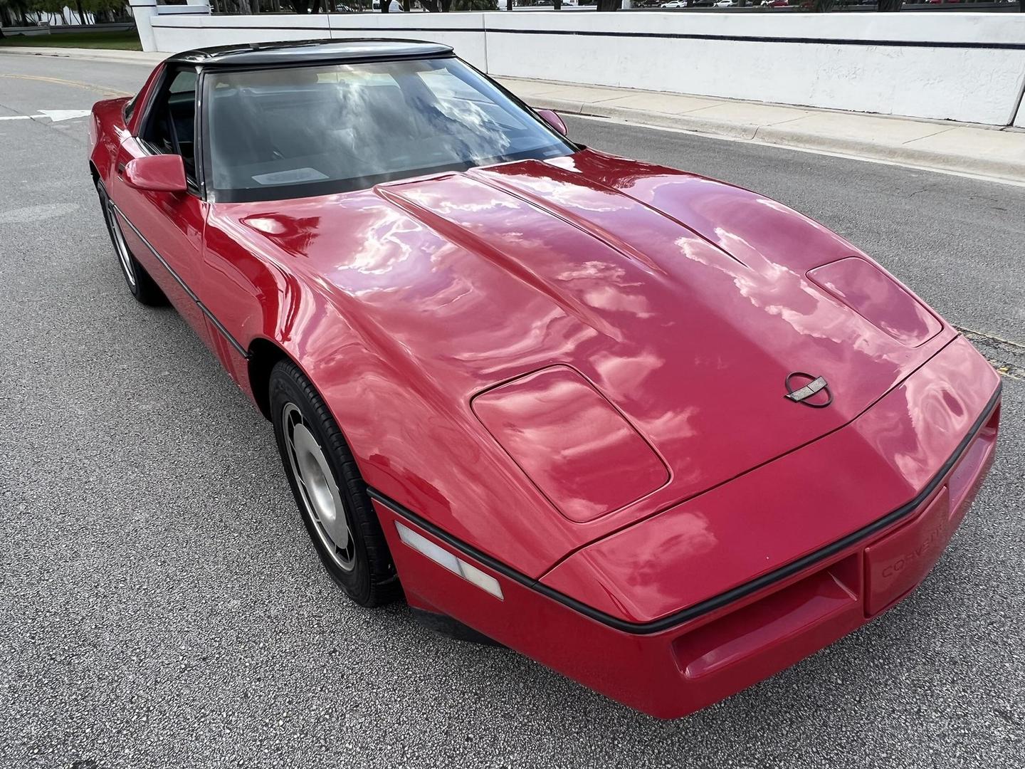 1984 Chevrolet Corvette null photo 16