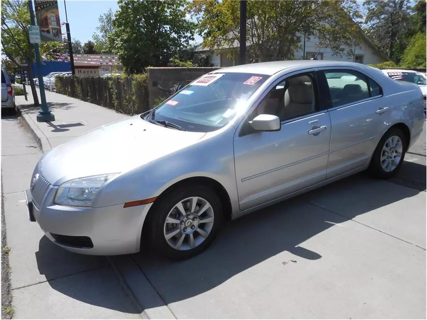 Used 2009 Mercury Milan  with VIN 3MEHM07Z89R632297 for sale in Roseville, CA
