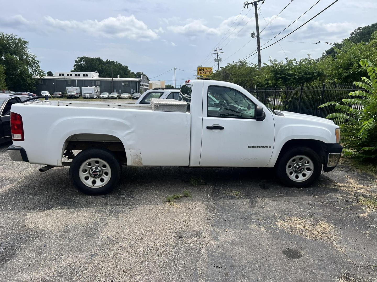 2007 GMC Sierra 1500 SLE1 photo 2