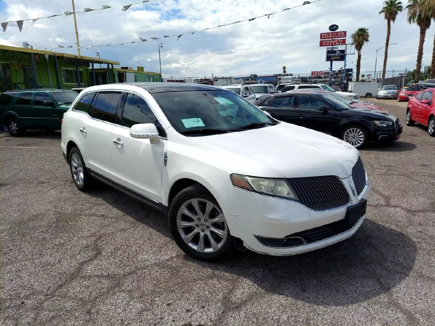 2014 Lincoln MKT Base