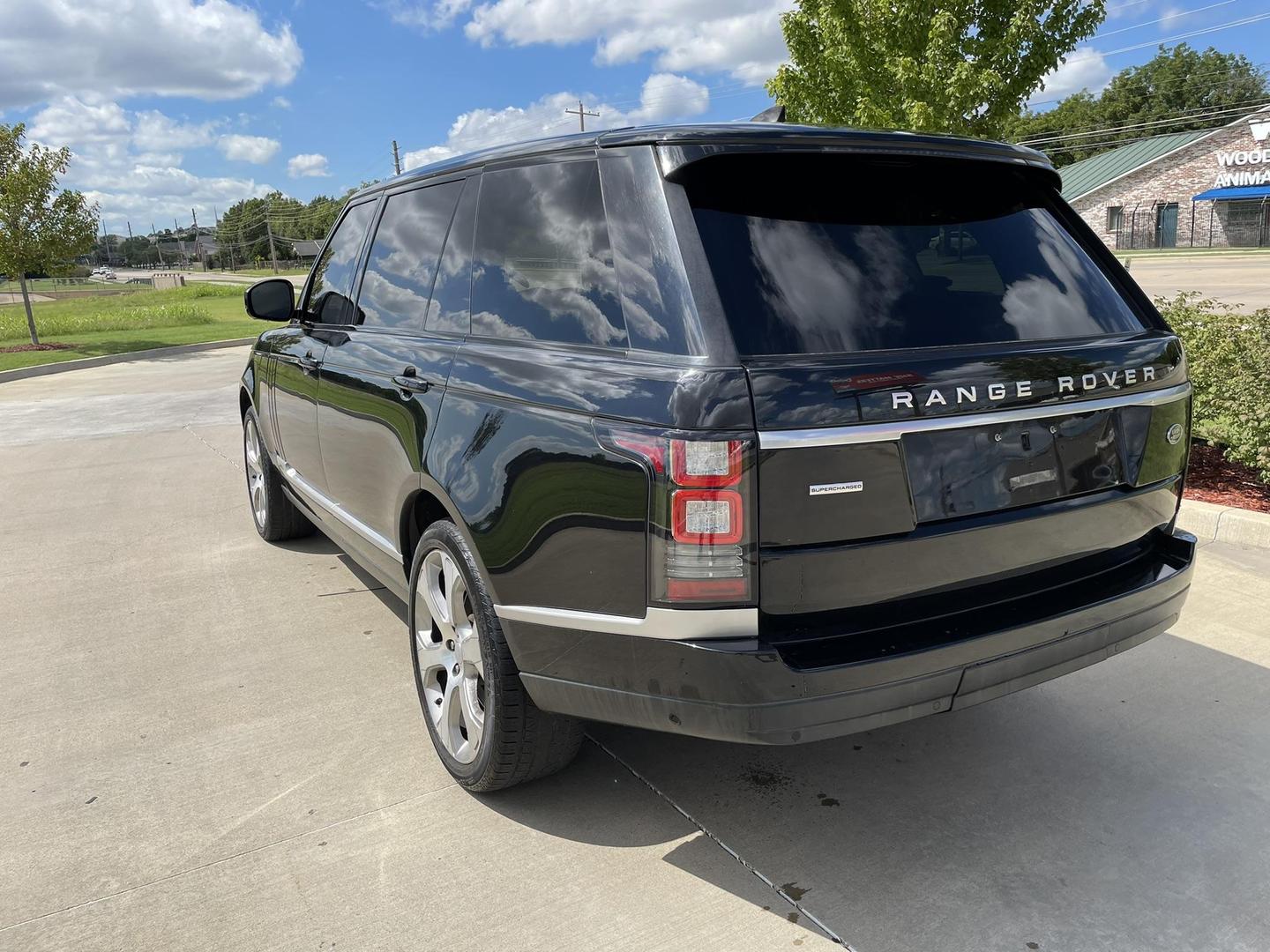 2017 Land Rover Range Rover Supercharged photo 14