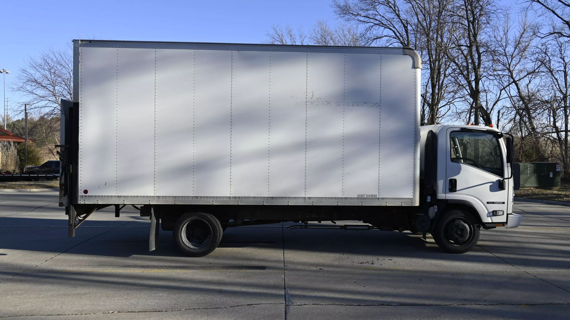 2013 Isuzu Med Duty Nrr - Image 12