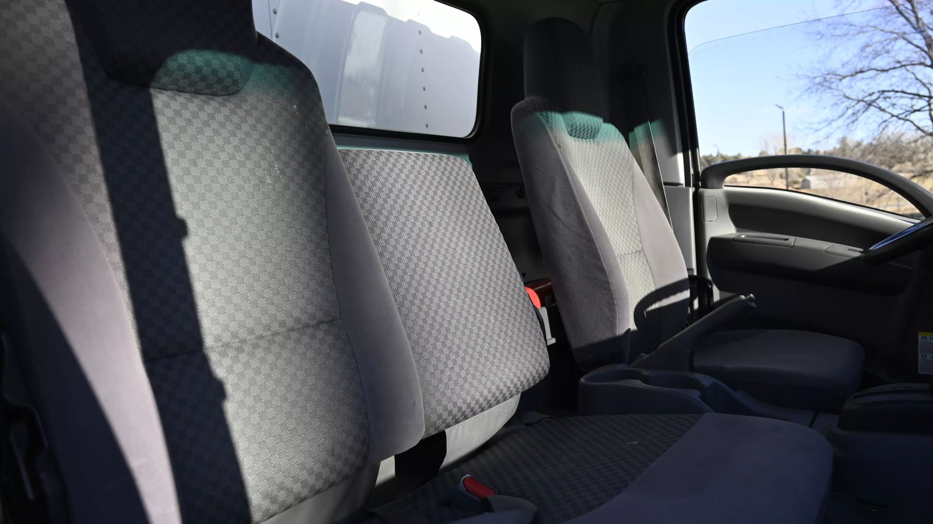 2013 Isuzu Med Duty Nrr - Image 5