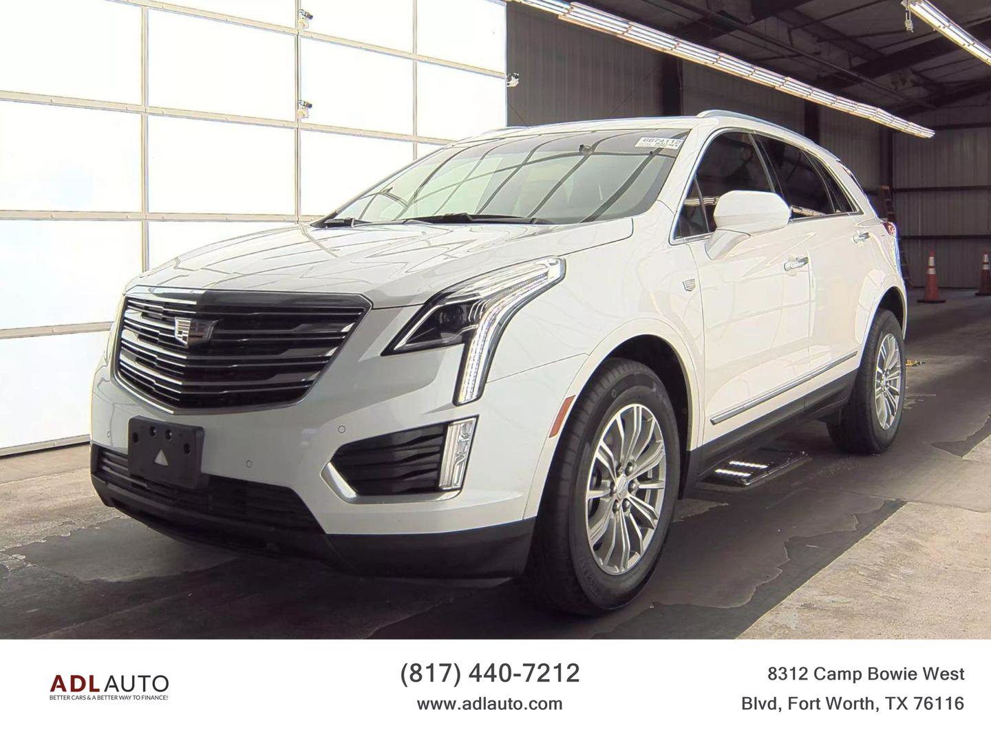 2017 Cadillac XT5 Luxury photo 2