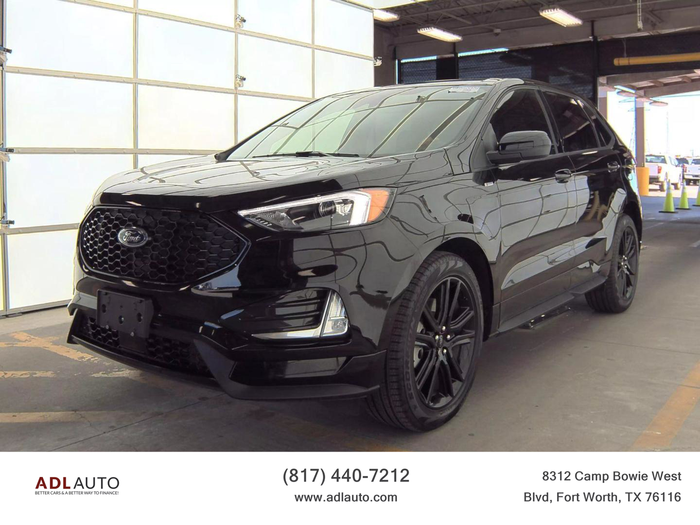 2023 Ford Edge ST-Line photo 2