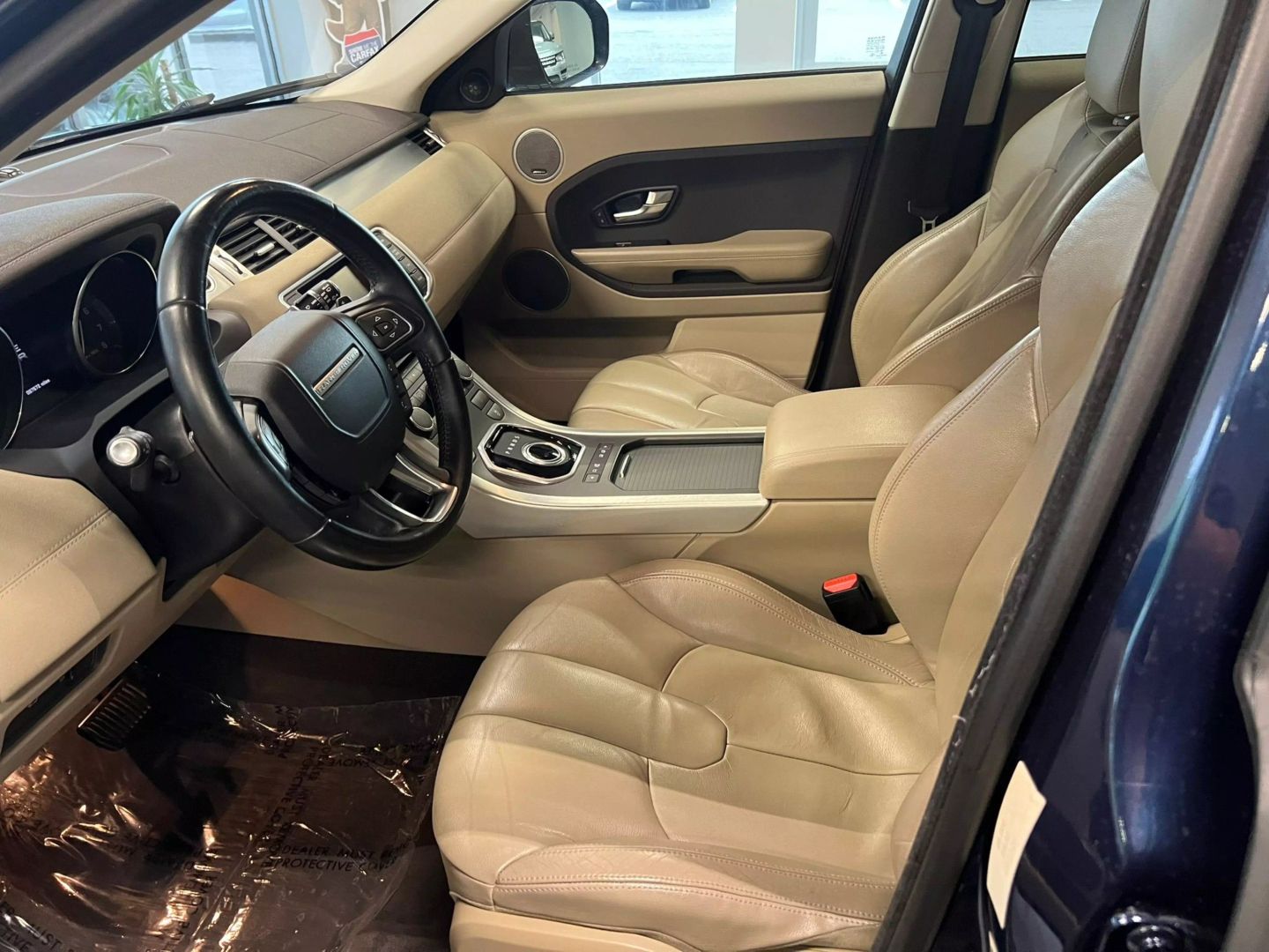 2013 Land Rover Range Rover Evoque Pure Plus Sport Utility 4d - Image 14