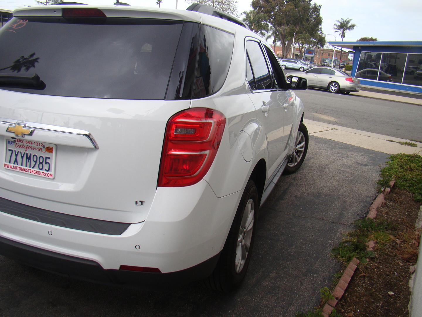 2017 Chevrolet Equinox LT photo 6