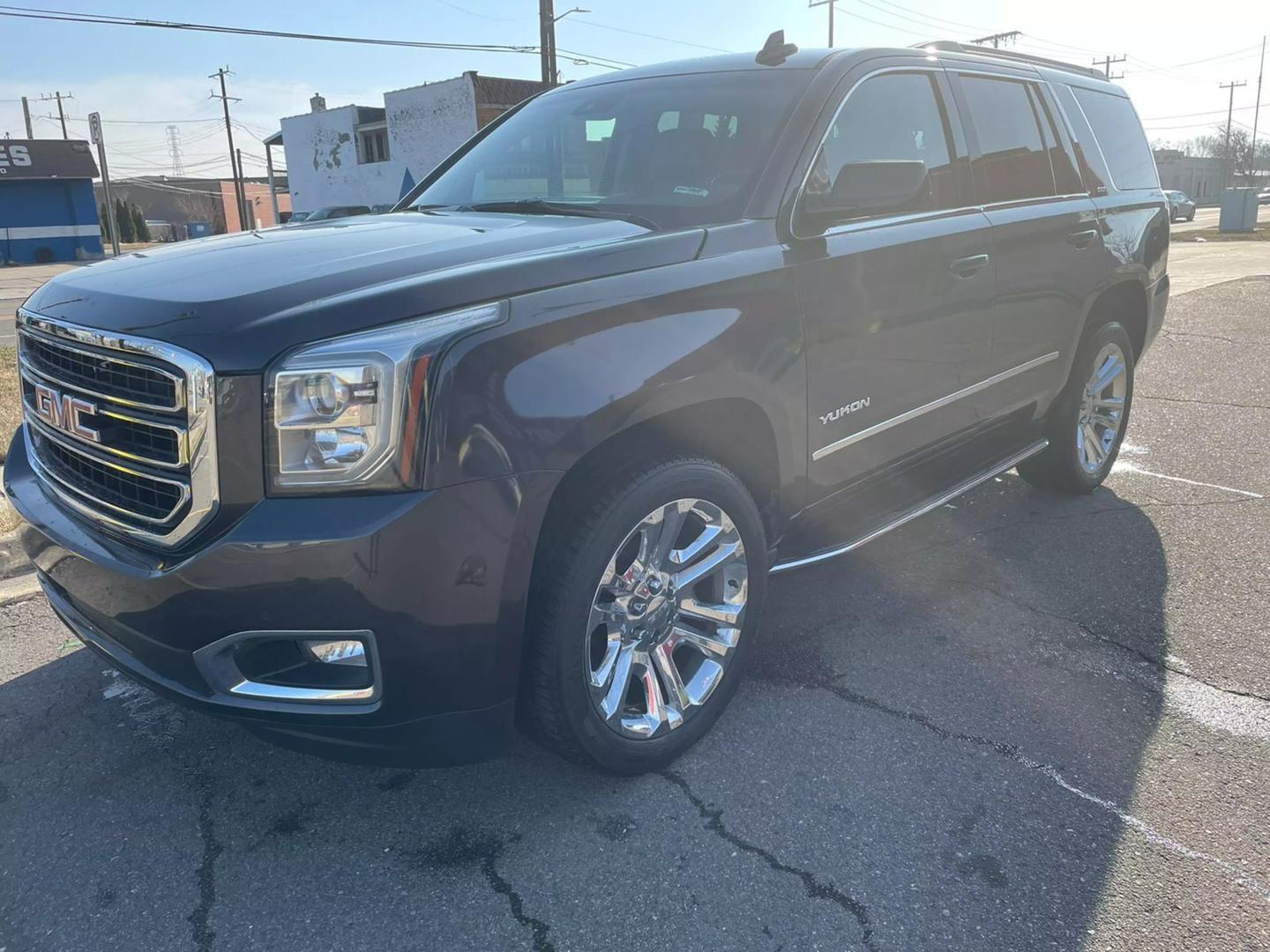 2018 GMC Yukon SLT photo 2