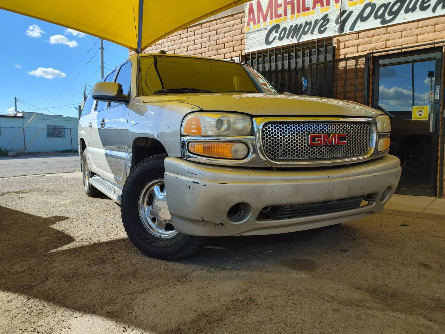 2005 GMC Yukon XL Denali