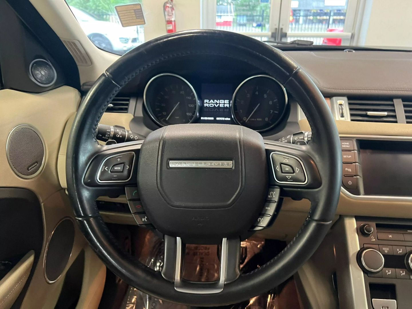 2013 Land Rover Range Rover Evoque Pure Plus Sport Utility 4d - Image 8
