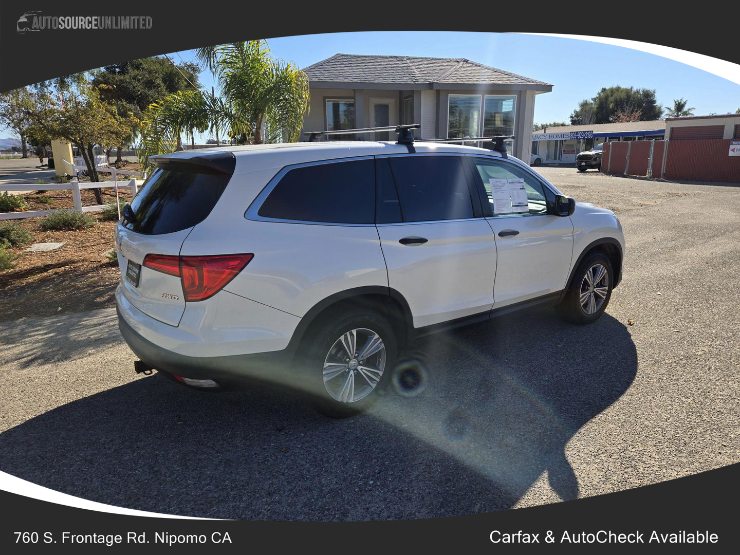 2017 Honda Pilot LX photo 4