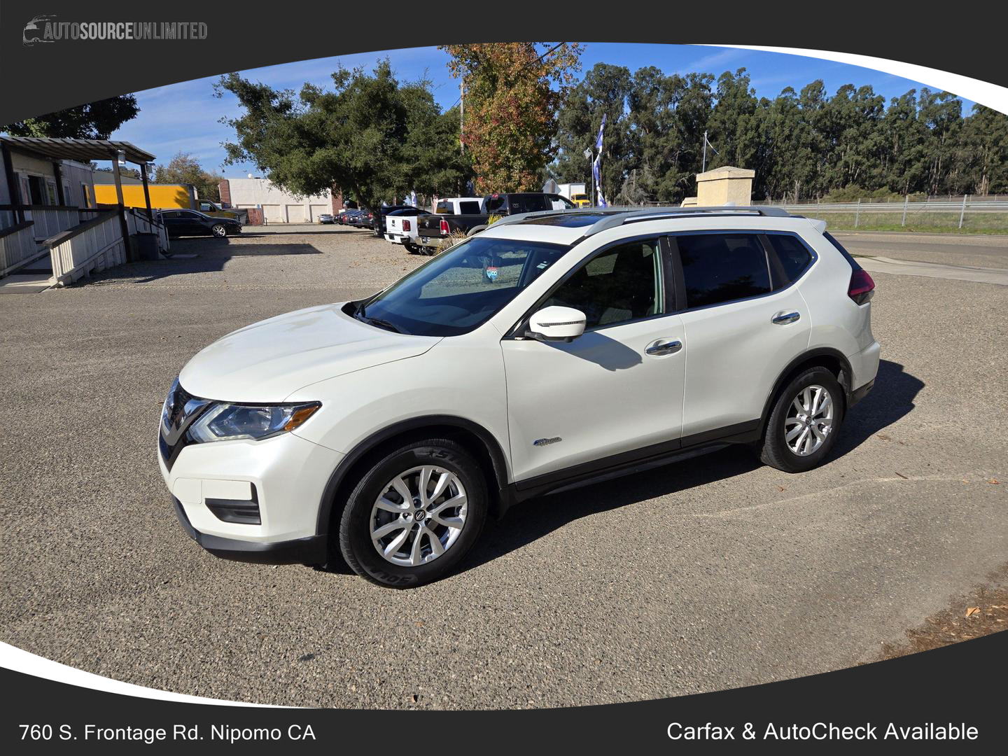 2017 Nissan Rogue SV photo 8