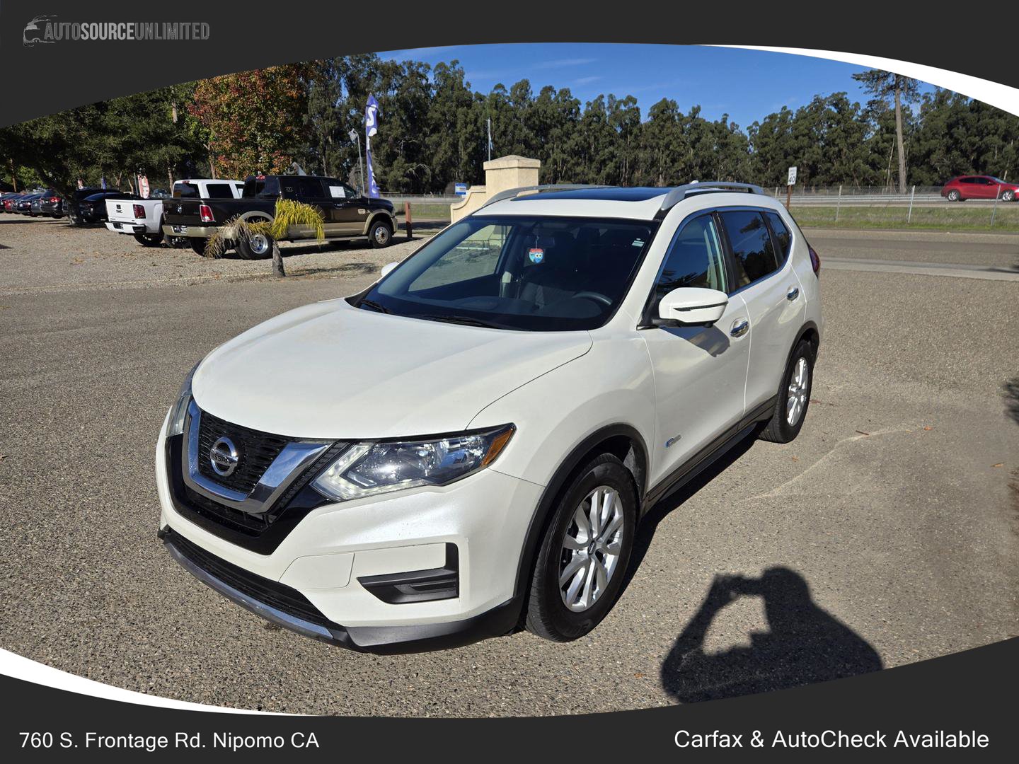 2017 Nissan Rogue SV photo 9