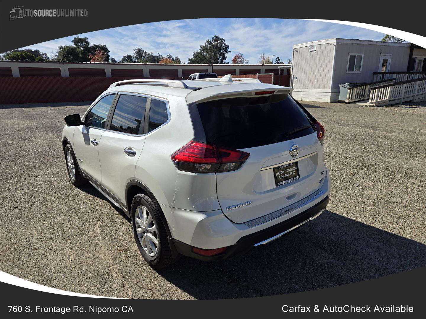 2017 Nissan Rogue SV photo 7