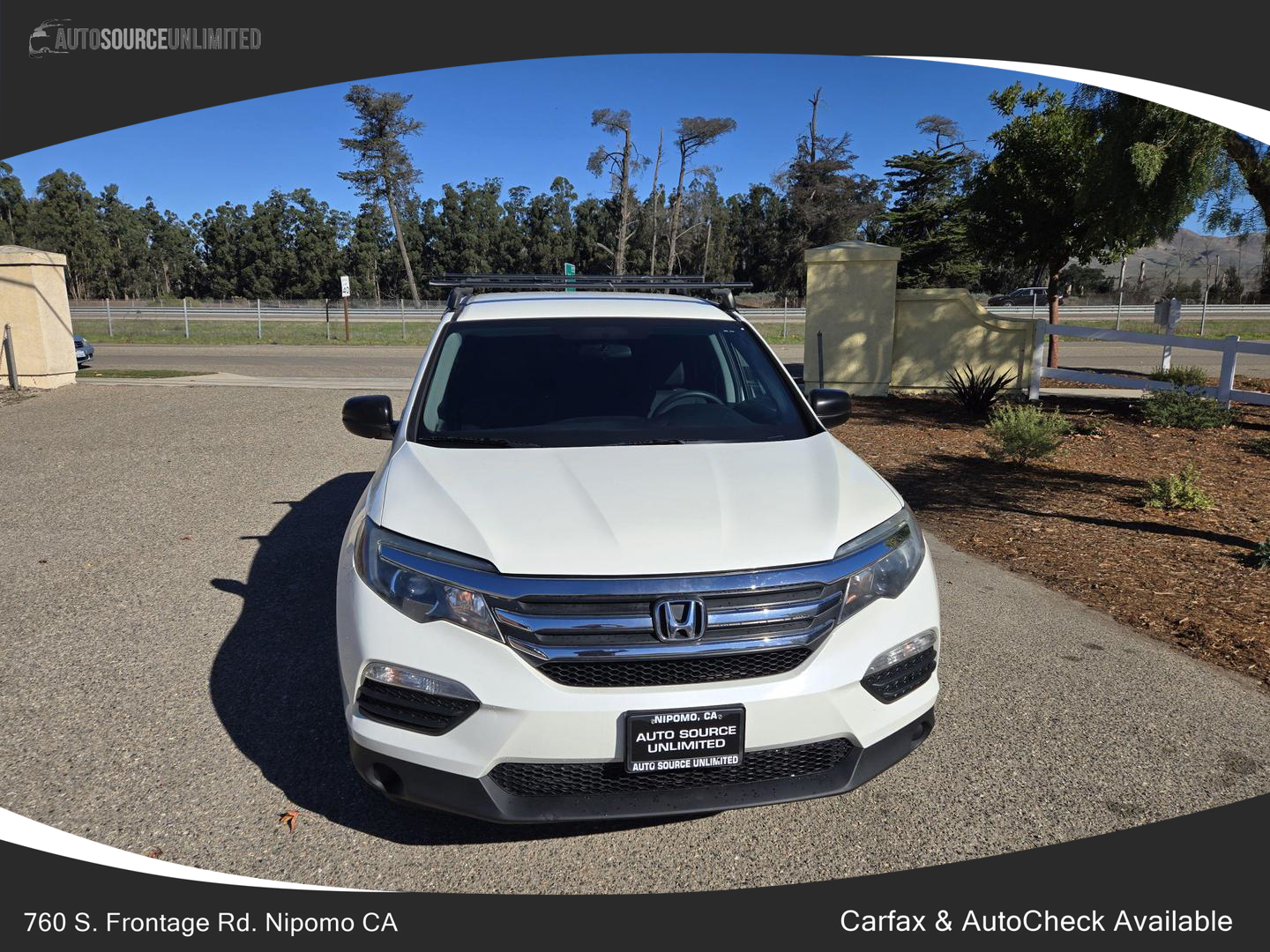 2017 Honda Pilot LX photo 10