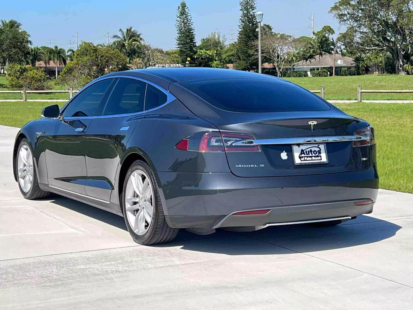 2015 Tesla Model S 85D photo 6