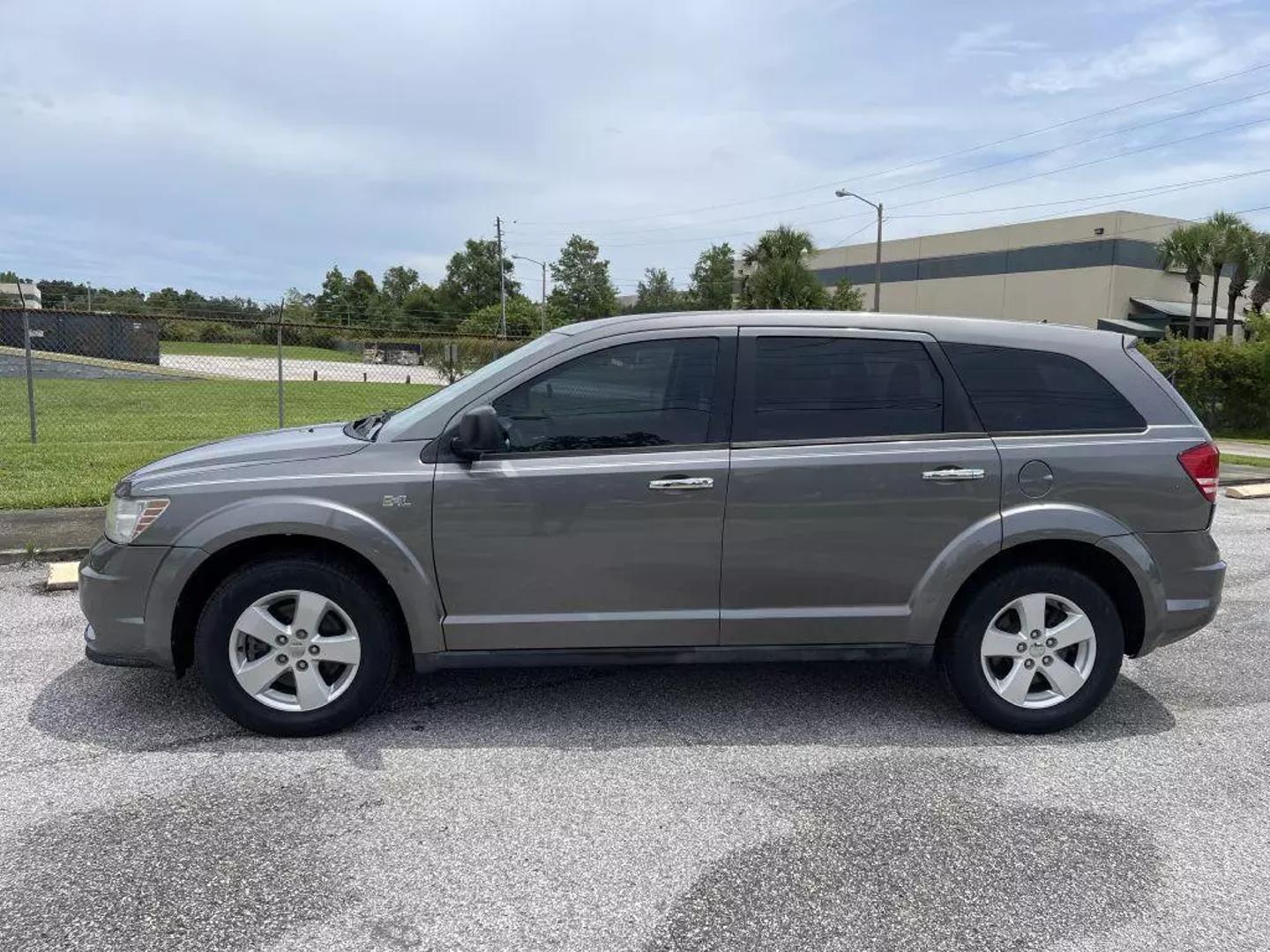 2013 Dodge Journey SE photo 2