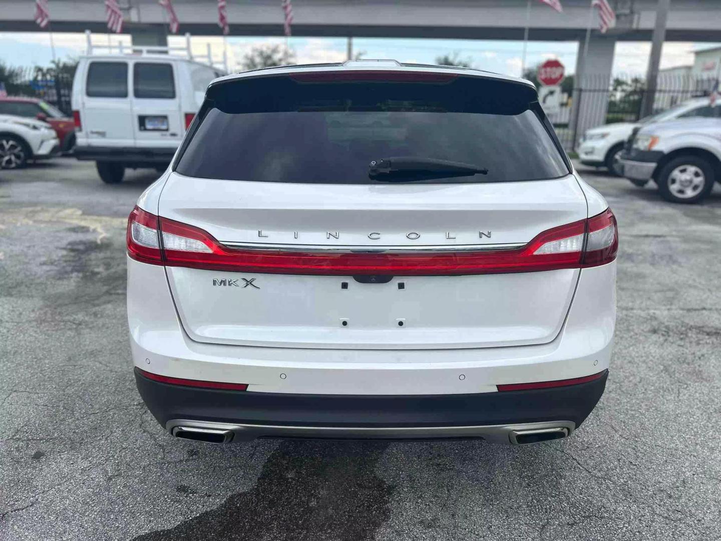 2016 Lincoln MKX Reserve photo 5