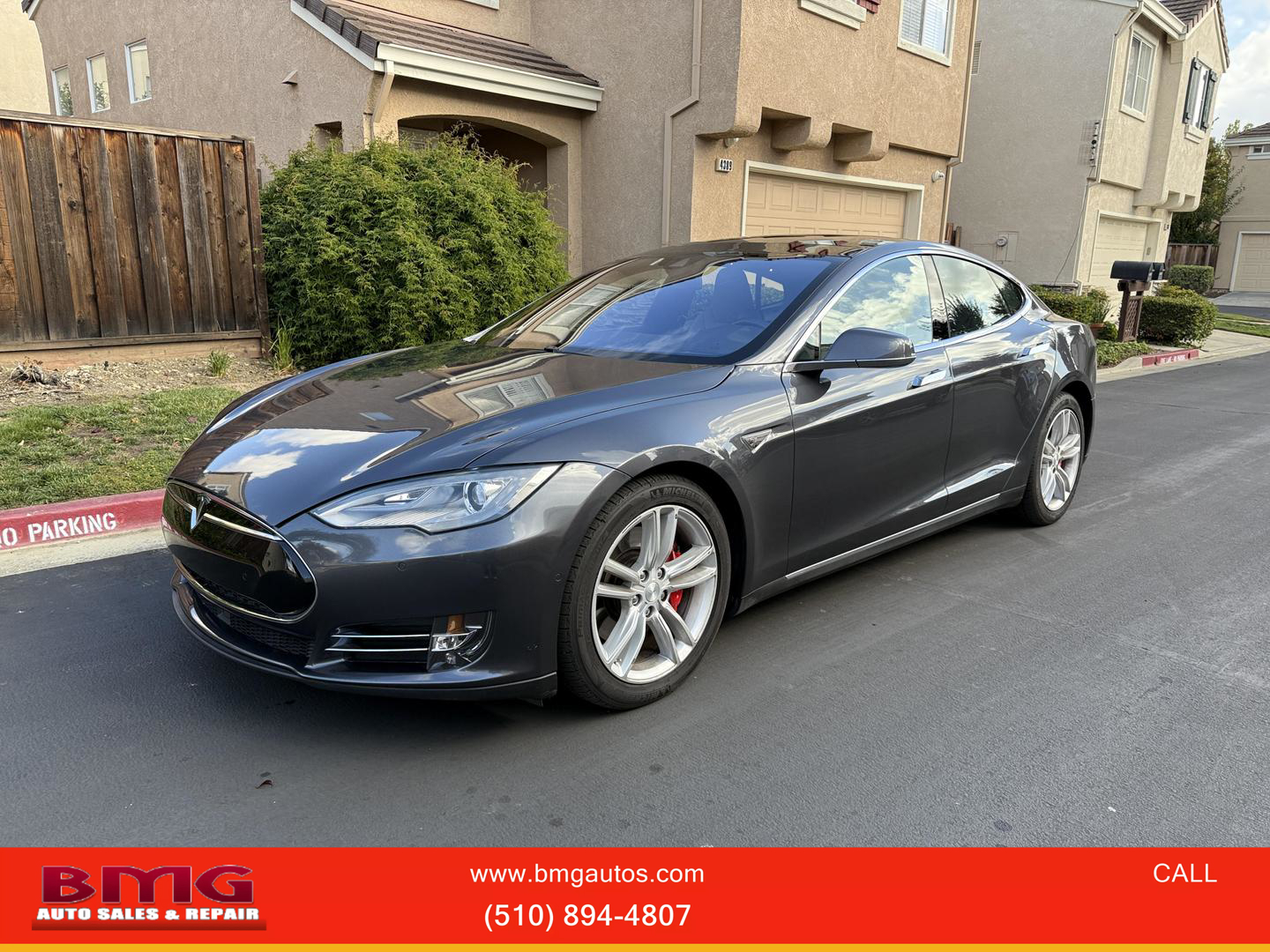 2015 Tesla Model S Performance photo 2