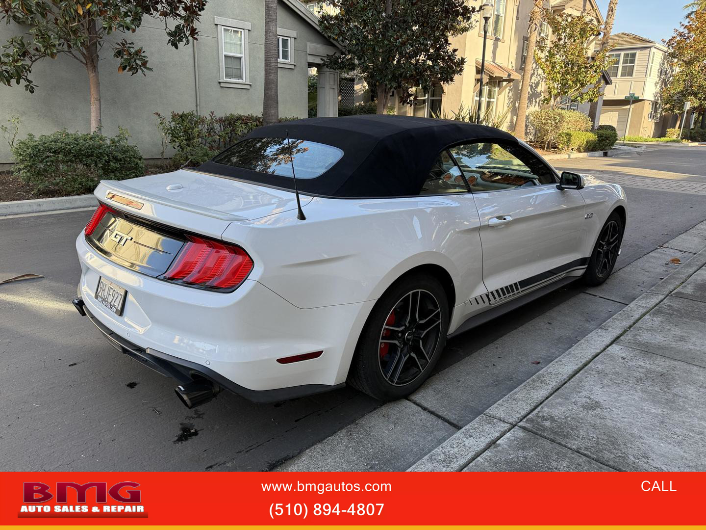 2020 Ford Mustang EcoBoost Premium photo 3