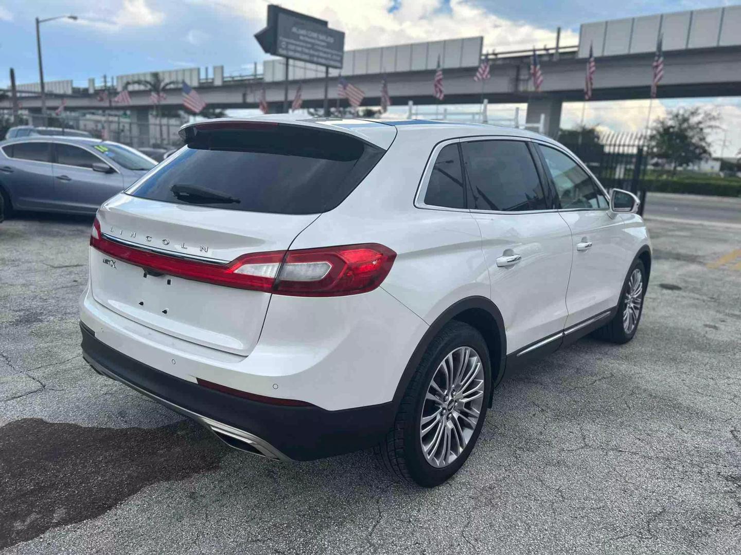 2016 Lincoln MKX Reserve photo 8