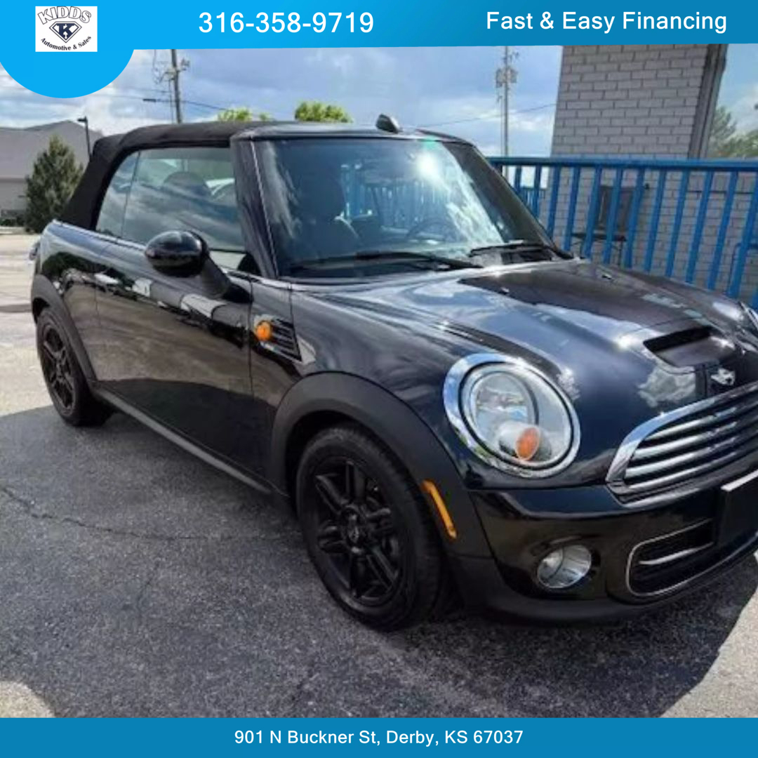2015 MINI Cooper Base's photo