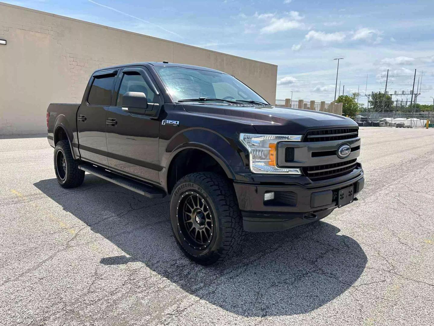 2018 Ford F-150 XLT photo 4