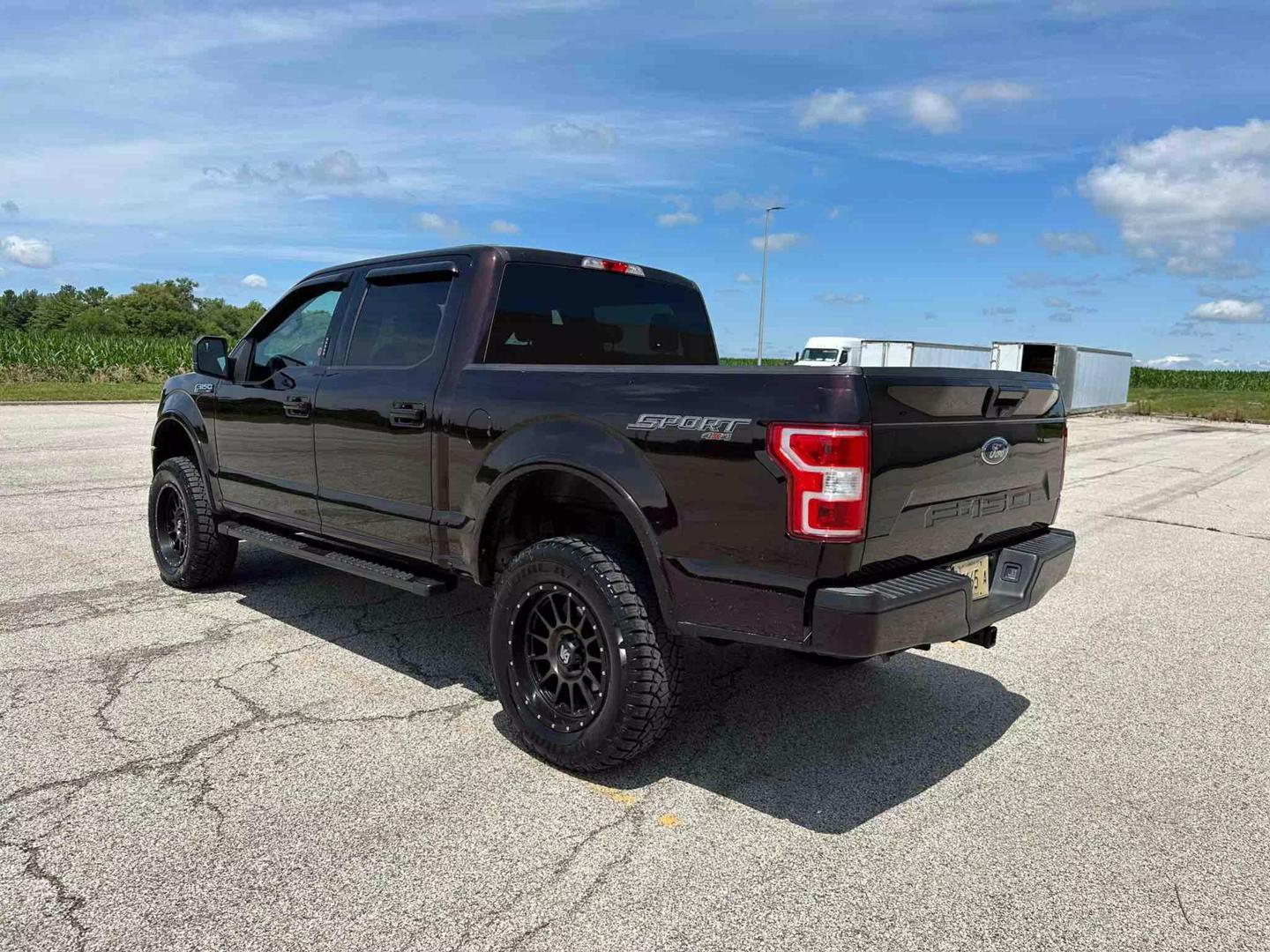 2018 Ford F-150 XLT photo 8