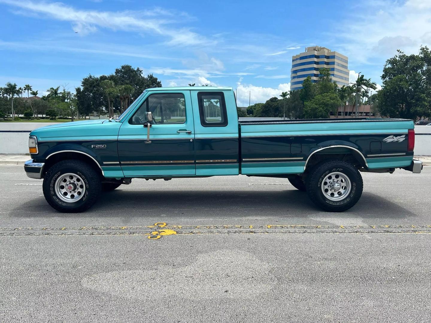 1994 Ford F-250 null photo 3