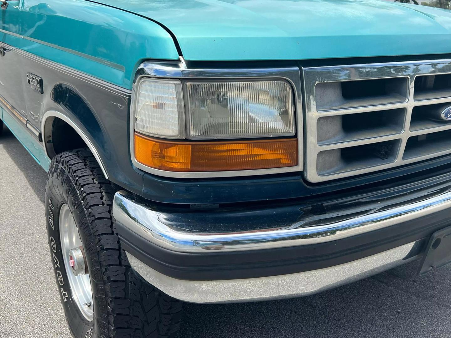 1994 Ford F-250 null photo 26