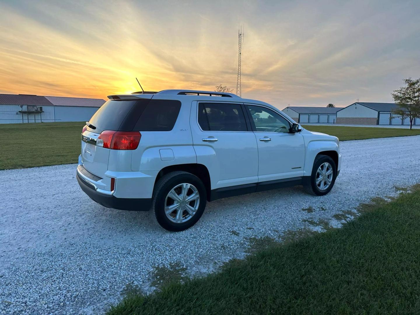 2017 GMC Terrain SLT photo 6