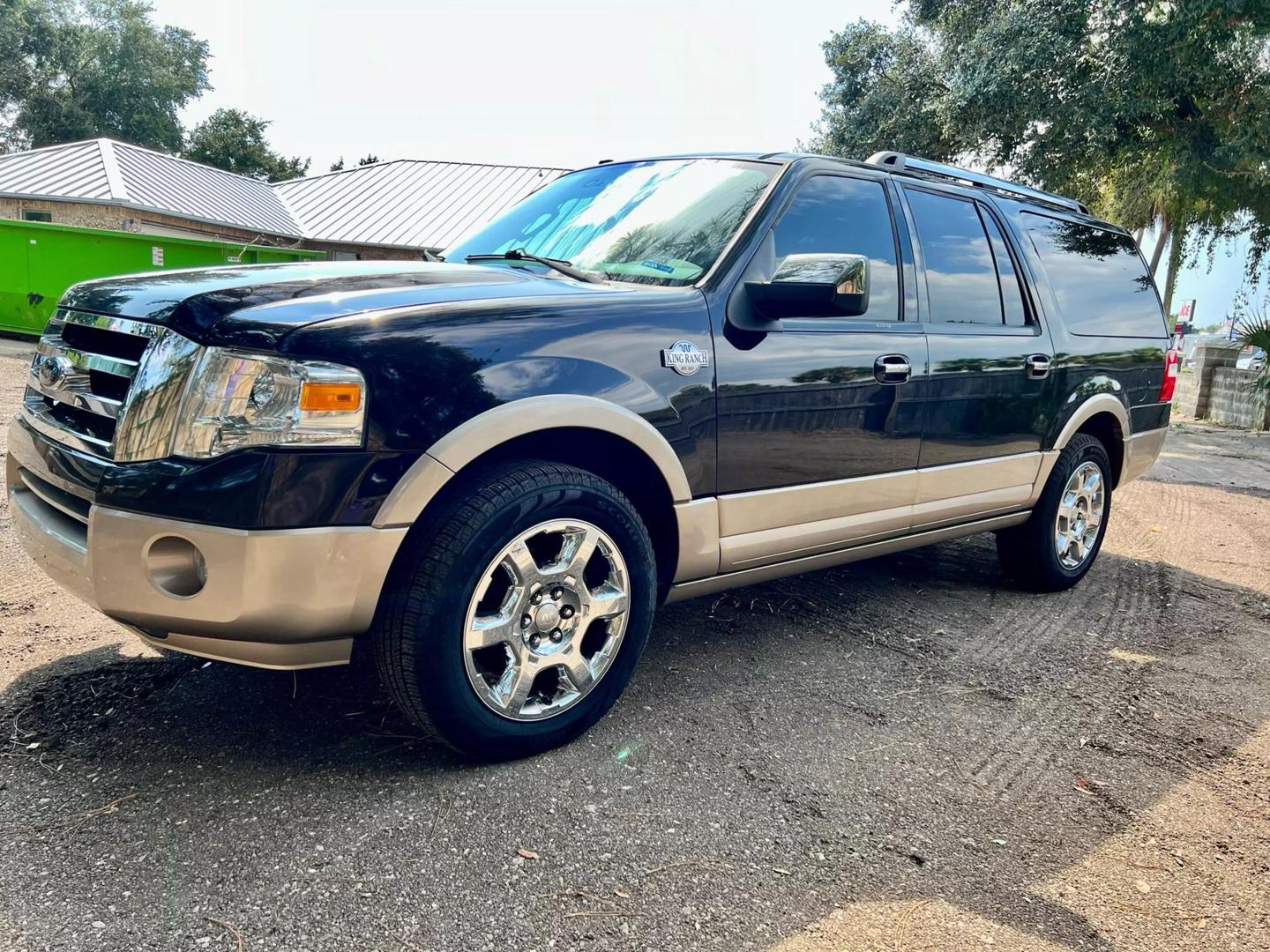 2013 Ford Expedition King Ranch photo 3