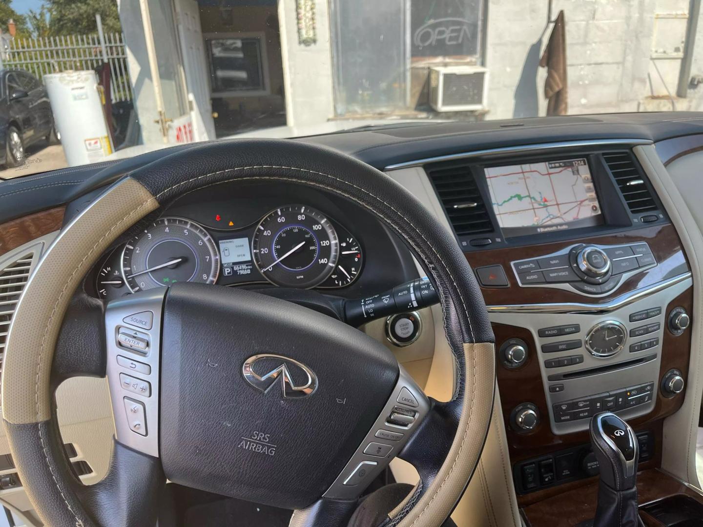 2018 INFINITI QX80 Base photo 11