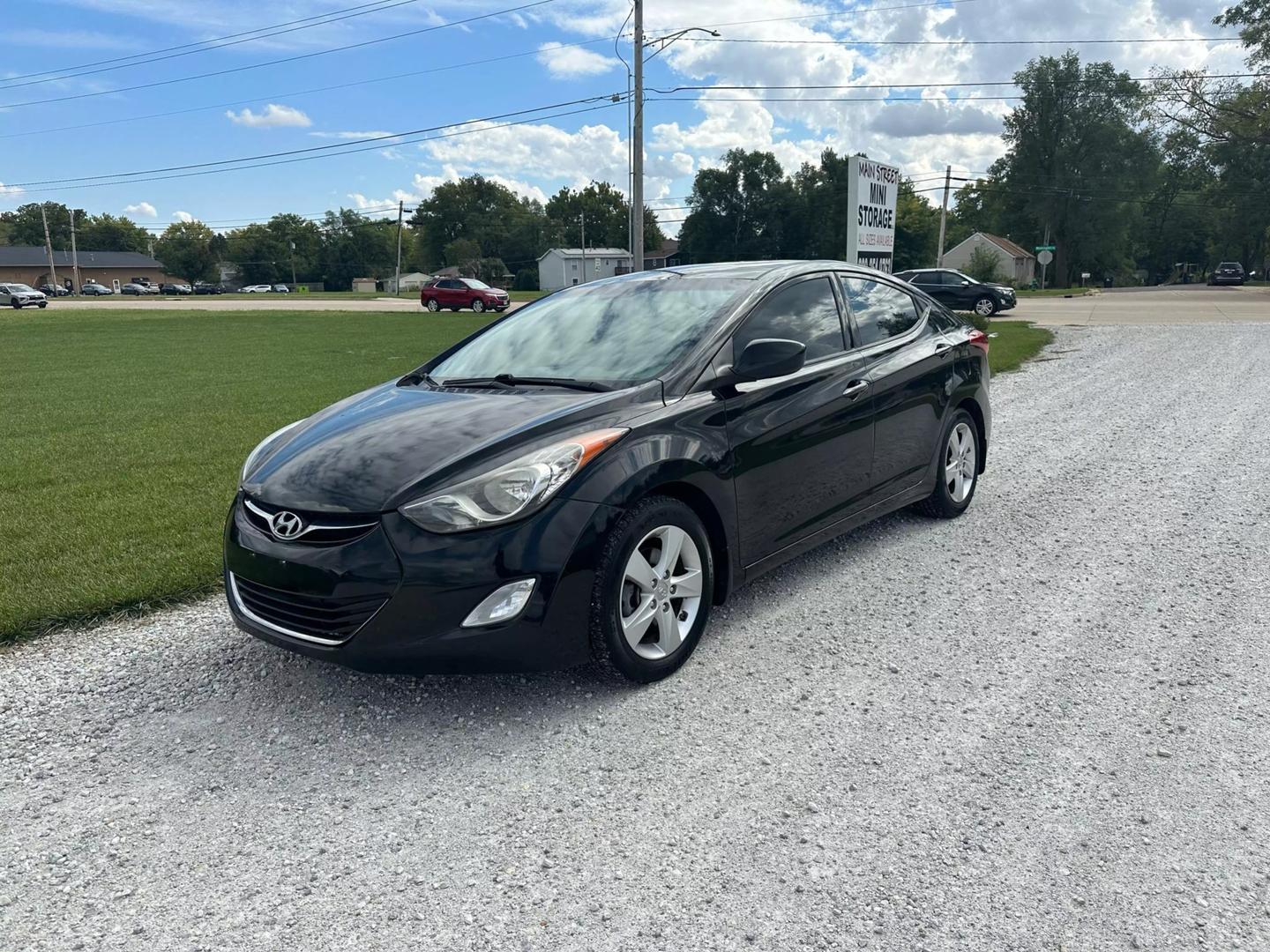 2013 Hyundai Elantra Limited photo 2