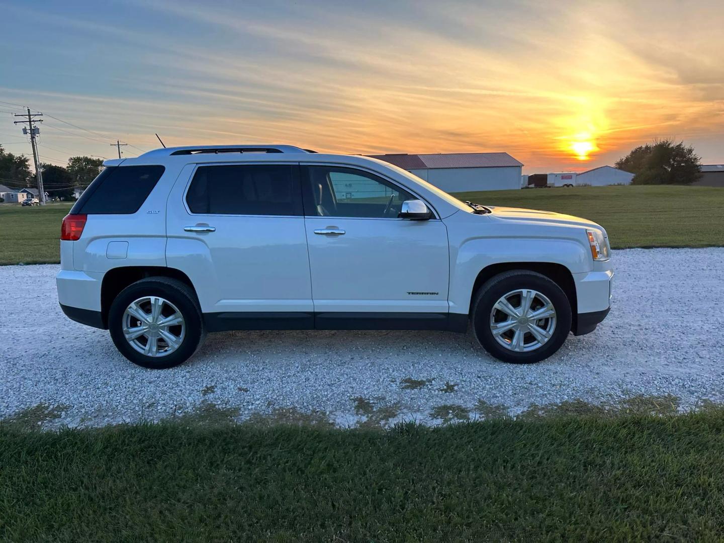 2017 GMC Terrain SLT photo 5