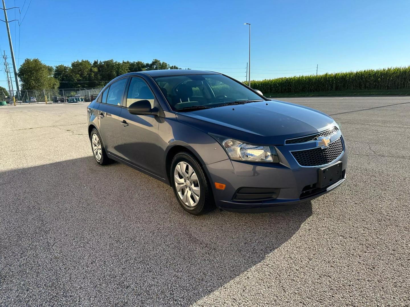 2013 Chevrolet Cruze LS photo 4