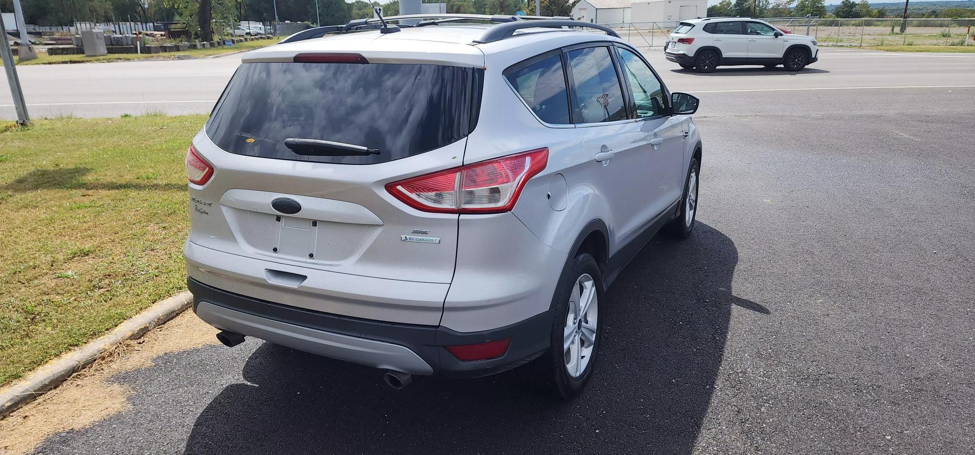 2013 Ford Escape SE photo 4