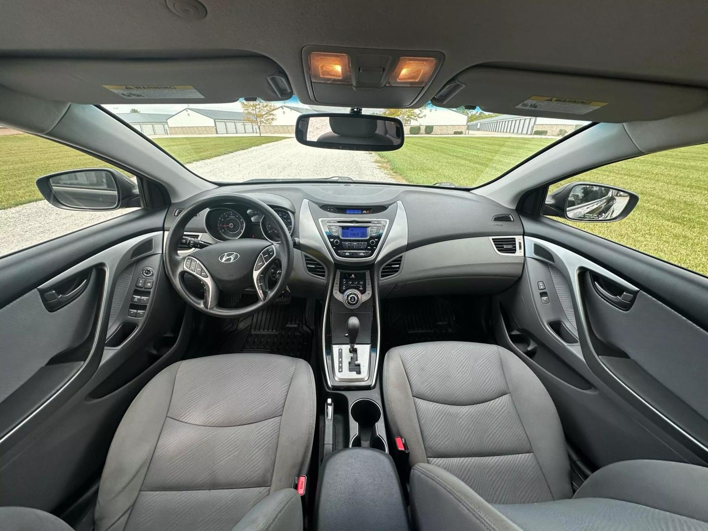 2013 Hyundai Elantra Limited photo 11