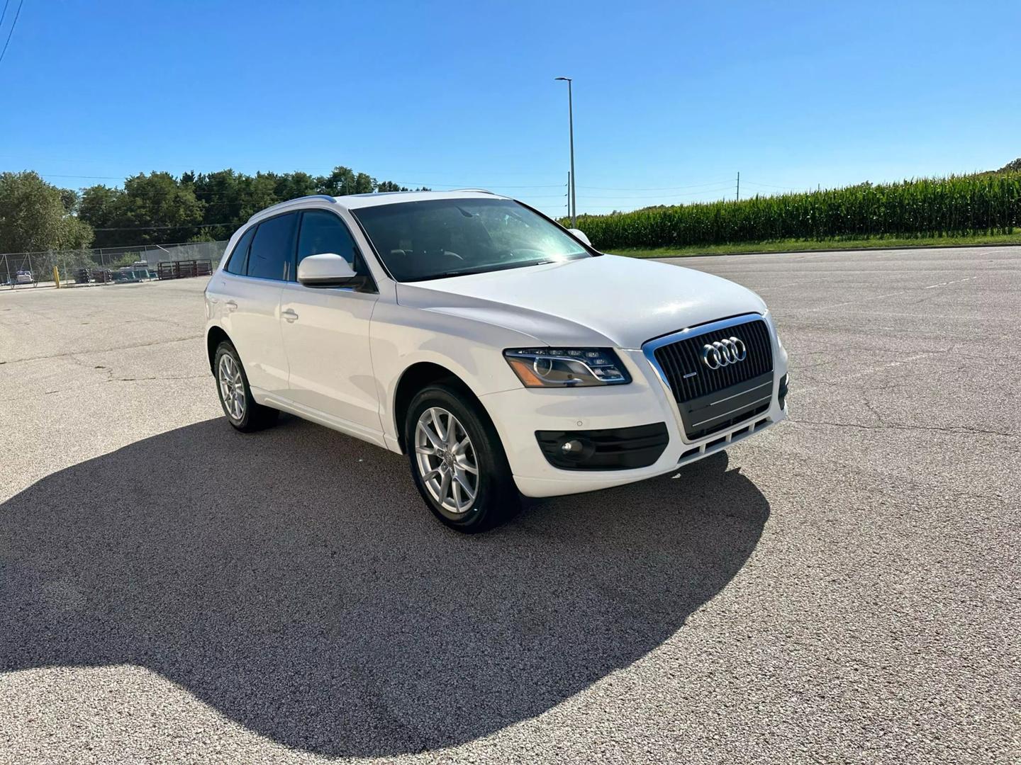 2011 Audi Q5 Premium photo 4