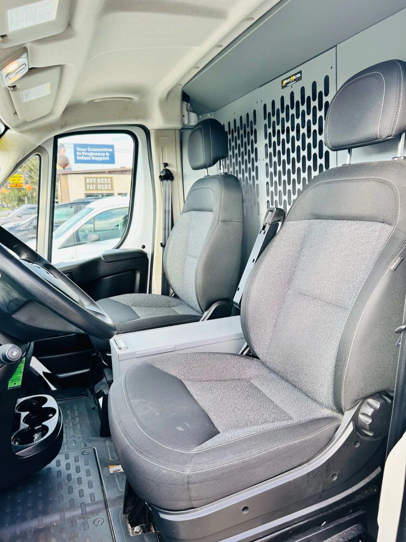 Image 4 of 2018 RAM PROMASTERCARGOVAN