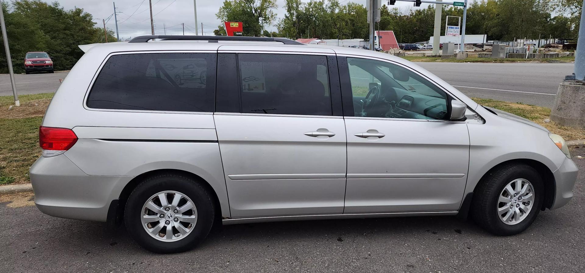 2008 Honda Odyssey EX-L photo 2