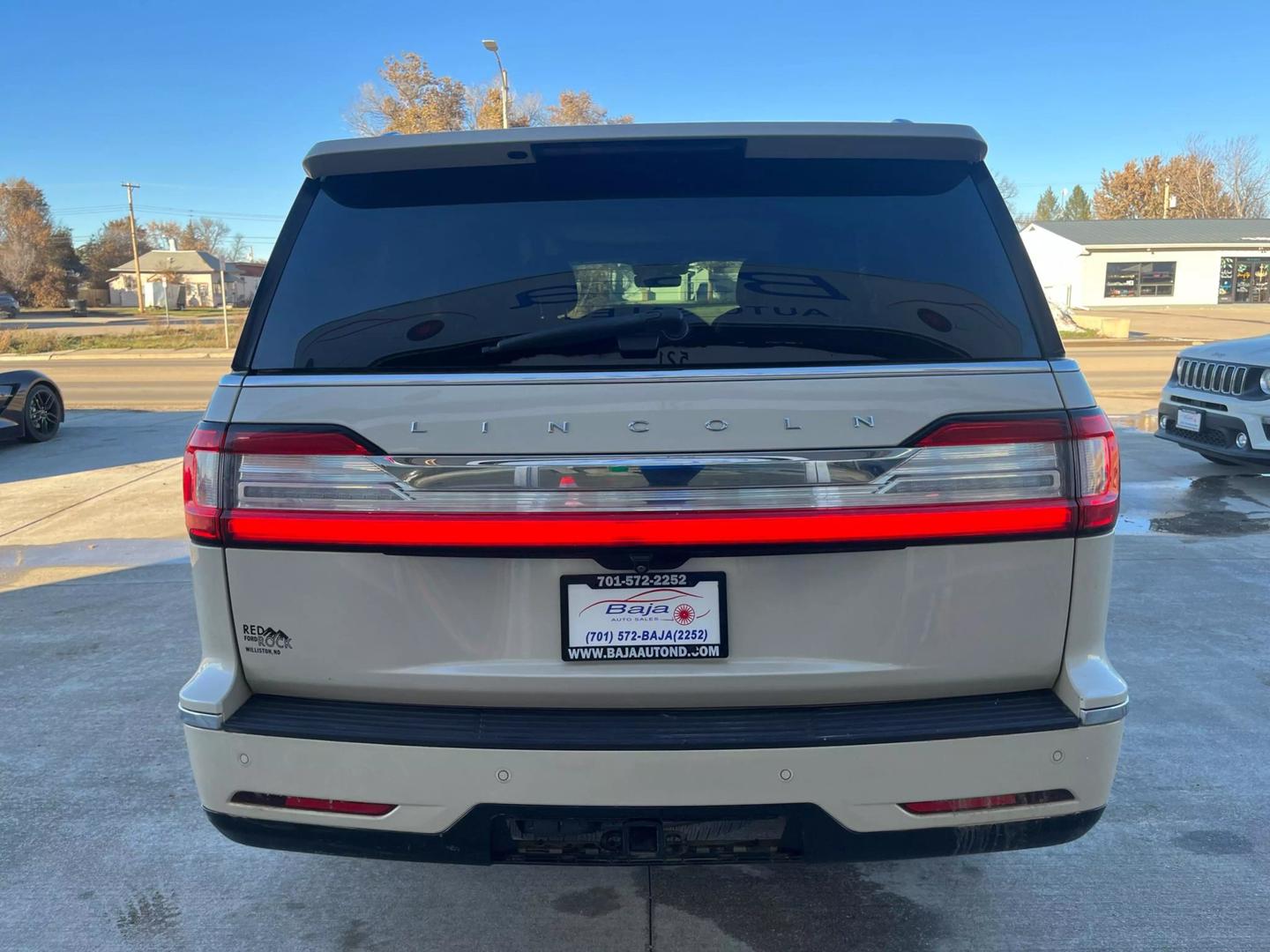 2018 Lincoln Navigator Select photo 6