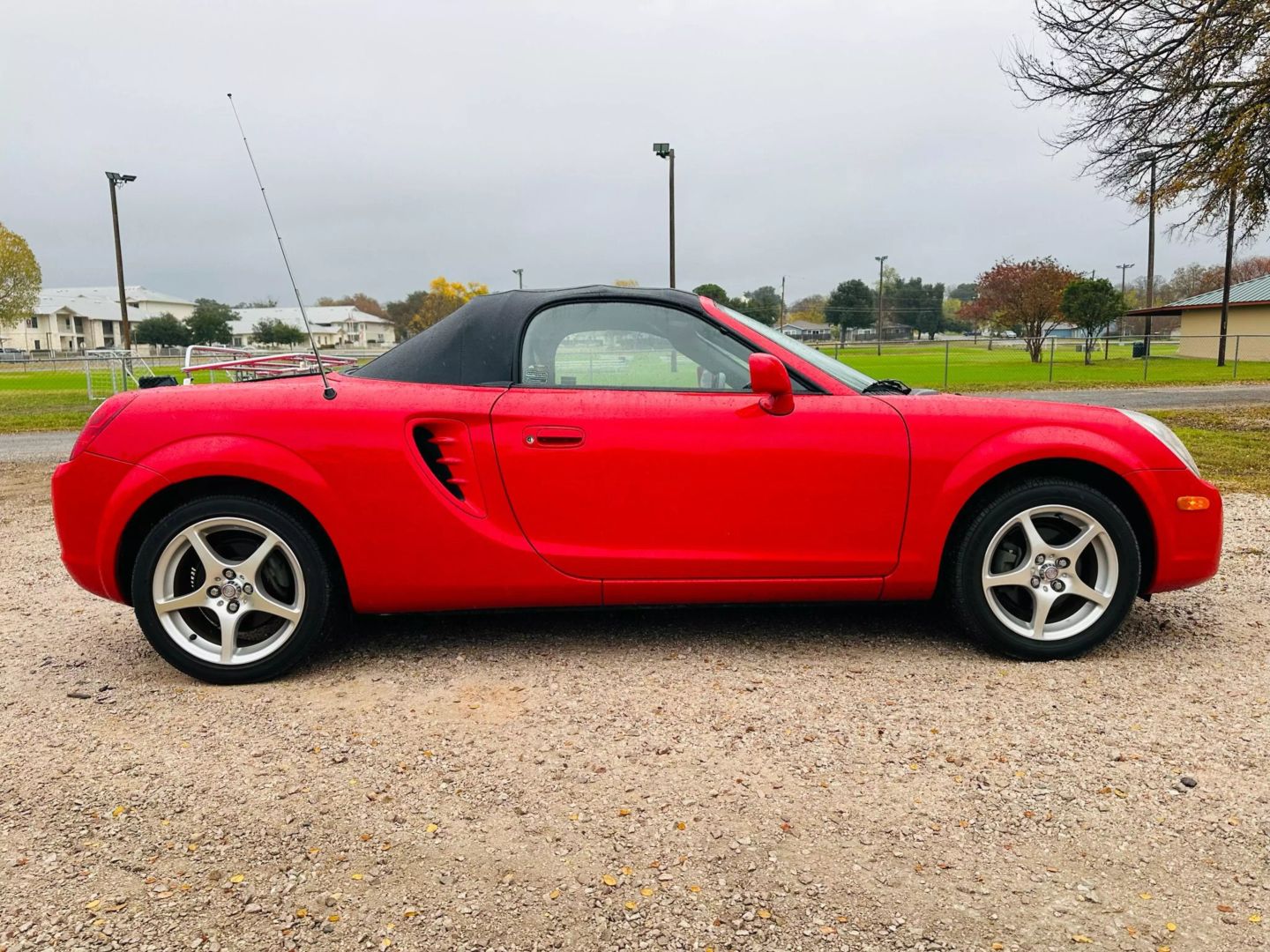 2003 Toyota Mr2 - Image 5