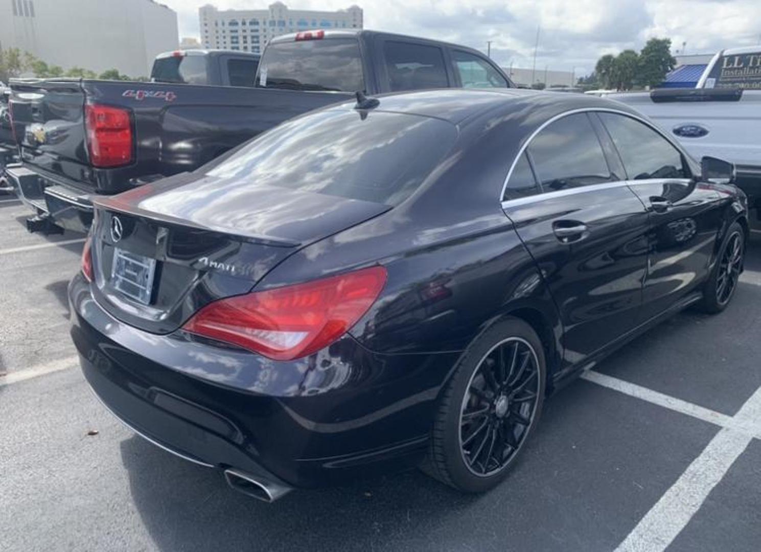 2014 Mercedes-Benz CLA-Class CLA250 photo 2