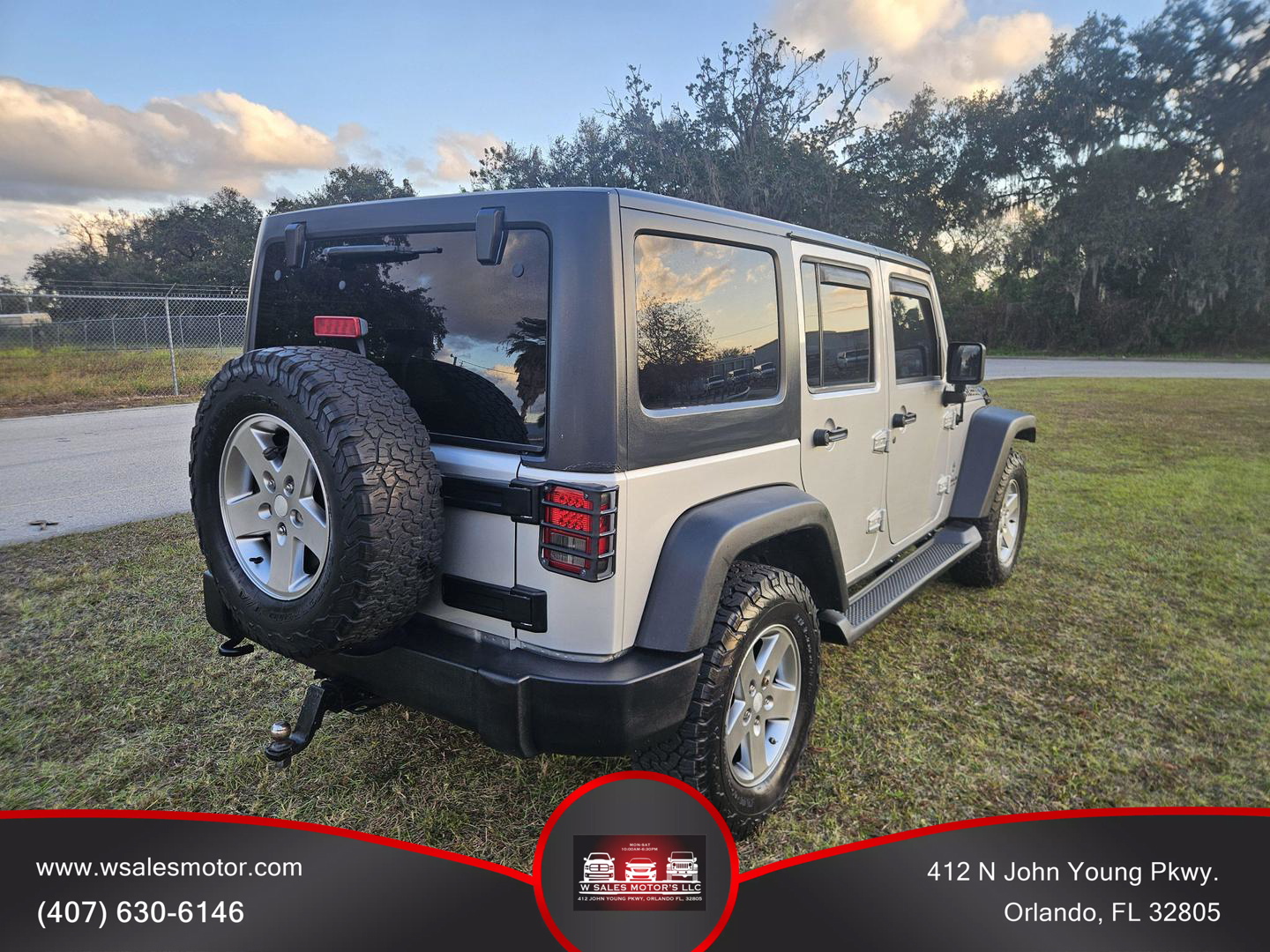 2011 Jeep Wrangler Unlimited Rubicon photo 6