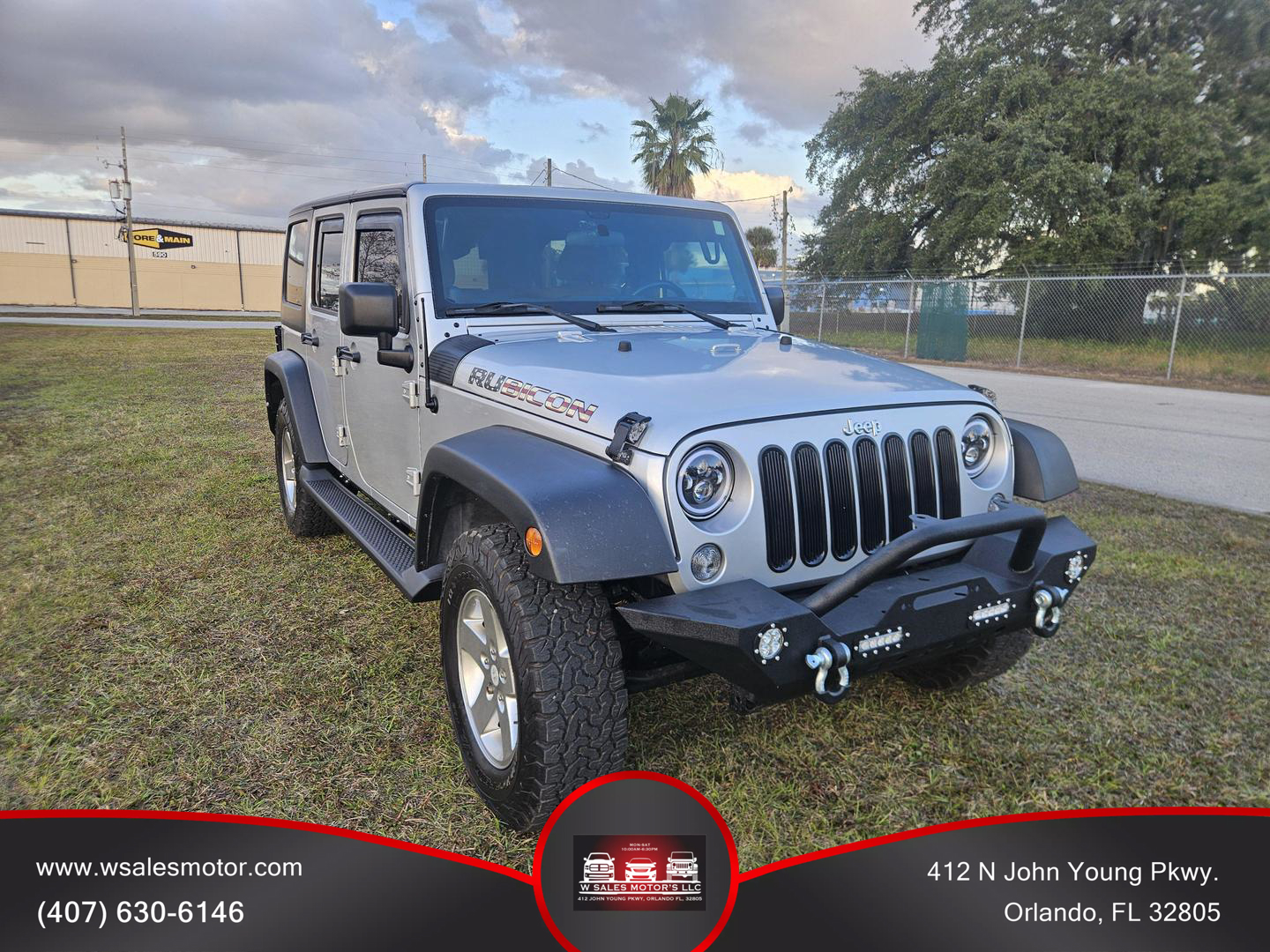 2011 Jeep Wrangler Unlimited Rubicon photo 2