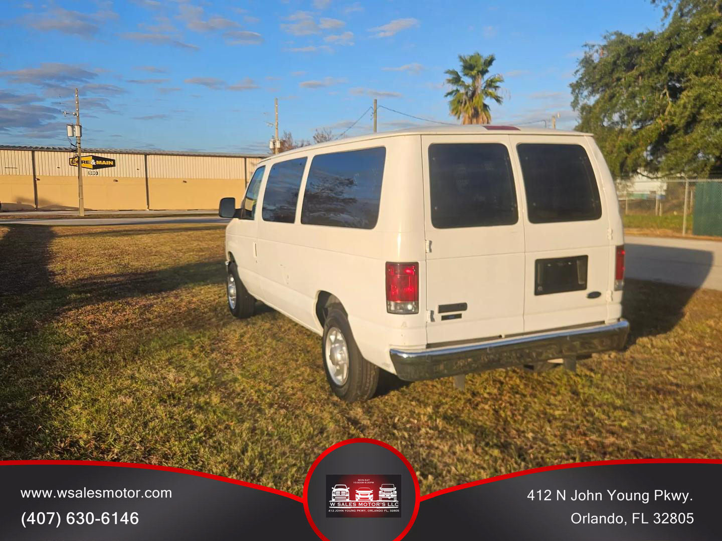 2008 Ford E-Series Econoline Wagon XL photo 6