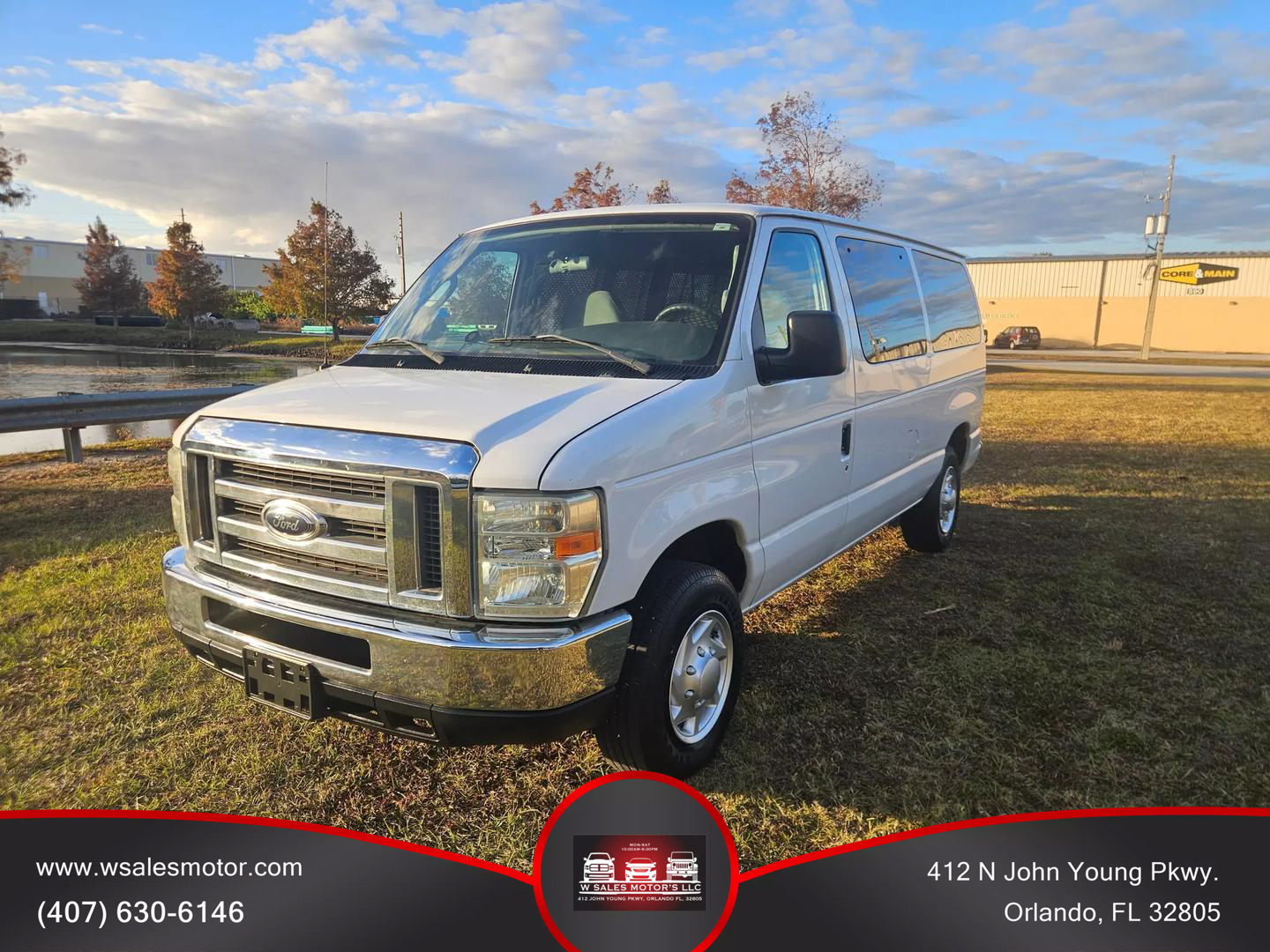 2008 Ford E-Series Econoline Wagon XL photo 3