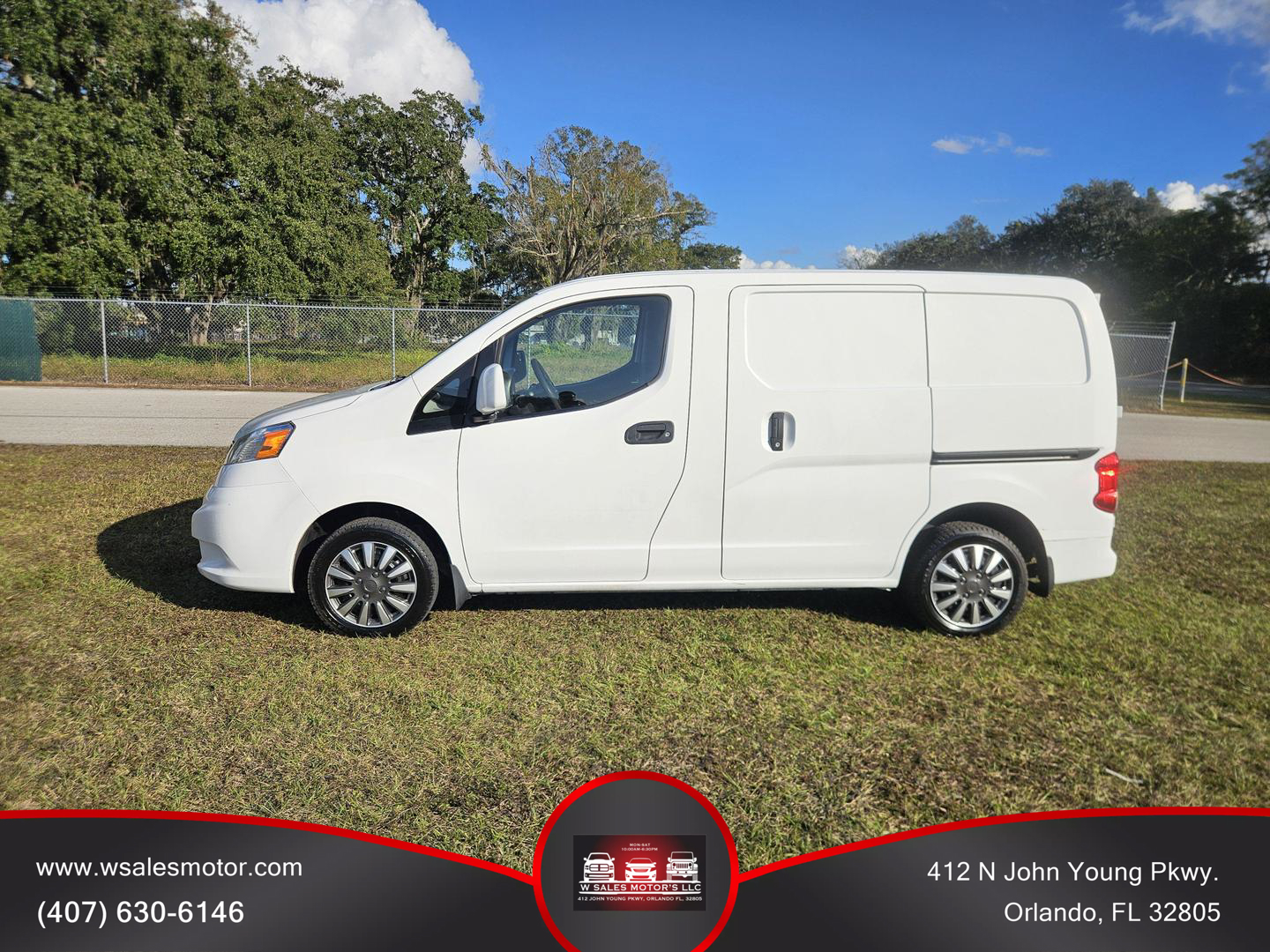 2017 Nissan NV200 SV photo 6