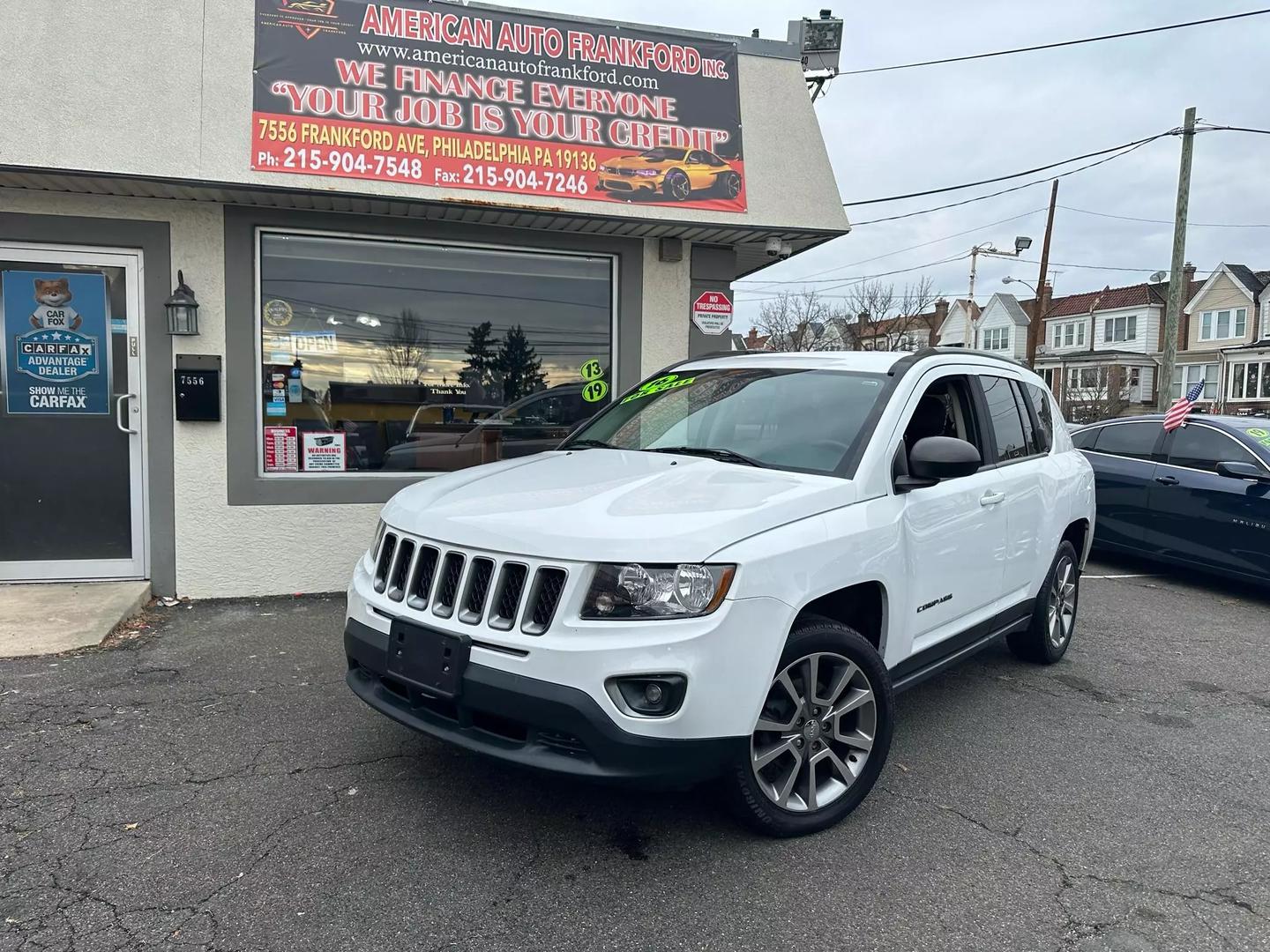 2016 Jeep Compass showcasing key features, including rugged design, advanced technology, and versatile interior for all-terrain driving.